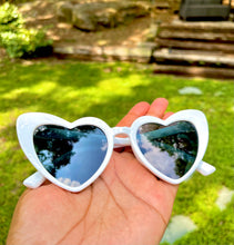 Load image into Gallery viewer, Heart Sunglasses
